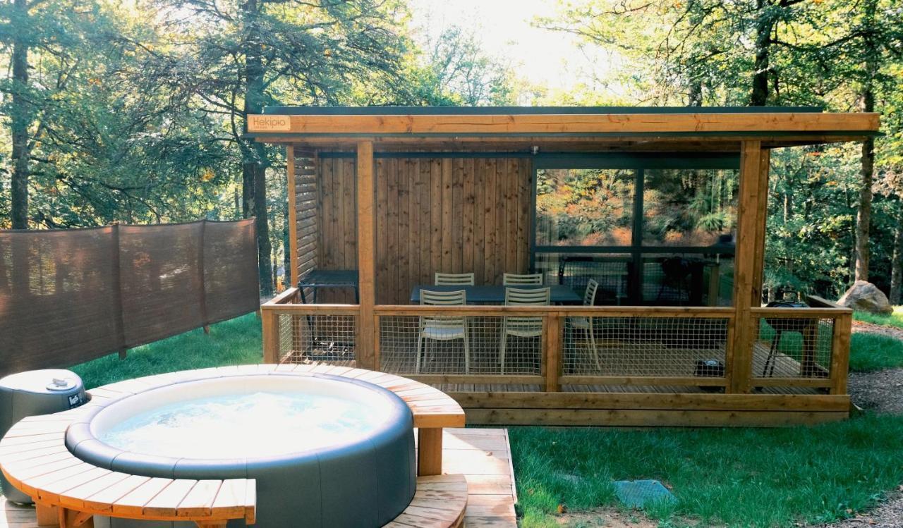 Lodge Avec Spa Privatif - Foret Et Lac Liginiac ภายนอก รูปภาพ