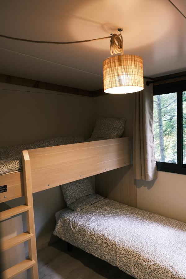 Lodge Avec Spa Privatif - Foret Et Lac Liginiac ภายนอก รูปภาพ