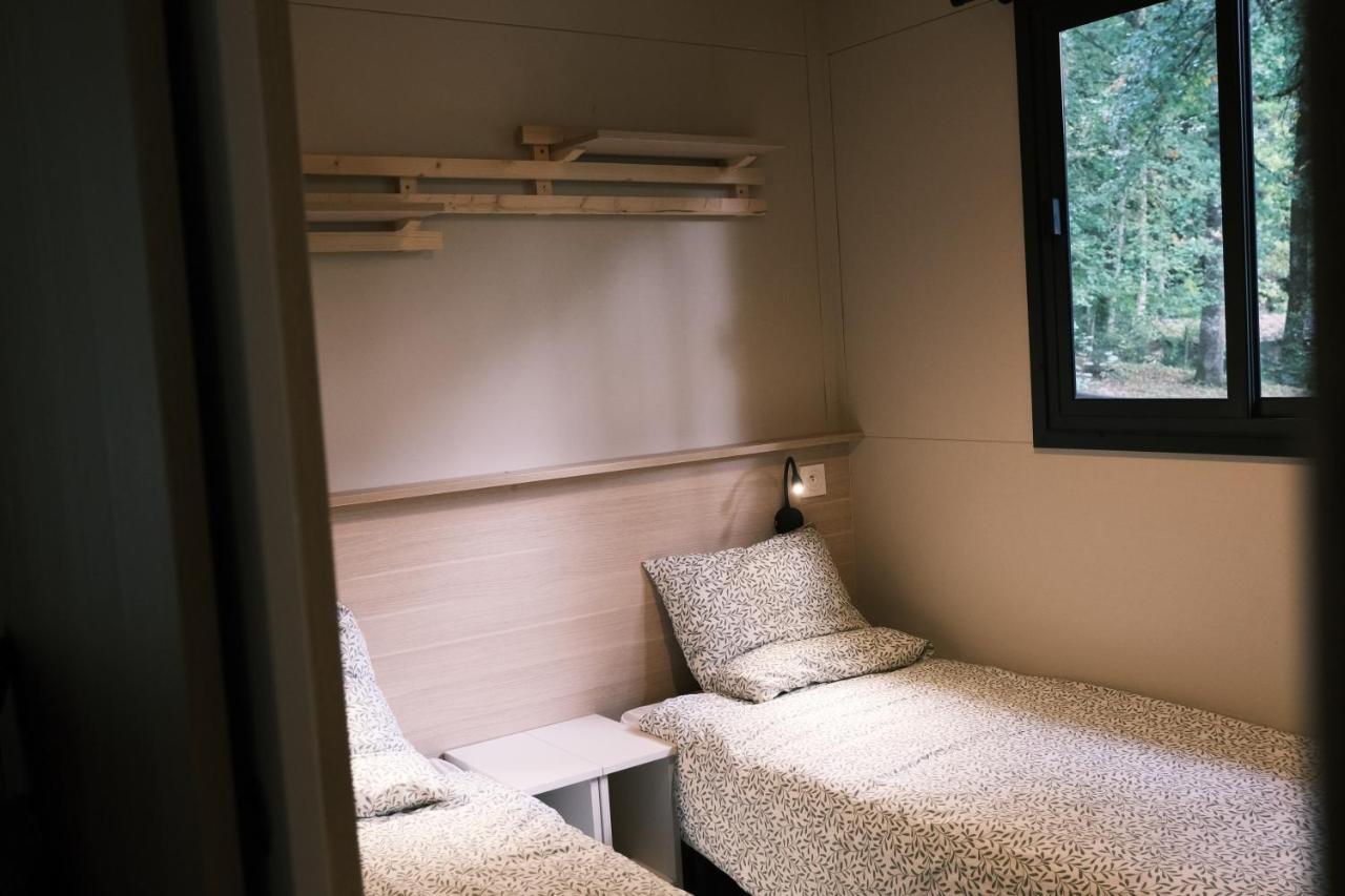 Lodge Avec Spa Privatif - Foret Et Lac Liginiac ภายนอก รูปภาพ