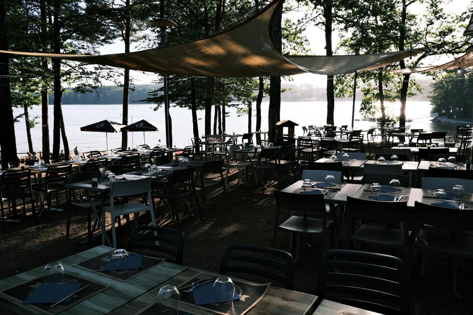 Lodge Avec Spa Privatif - Foret Et Lac Liginiac ภายนอก รูปภาพ