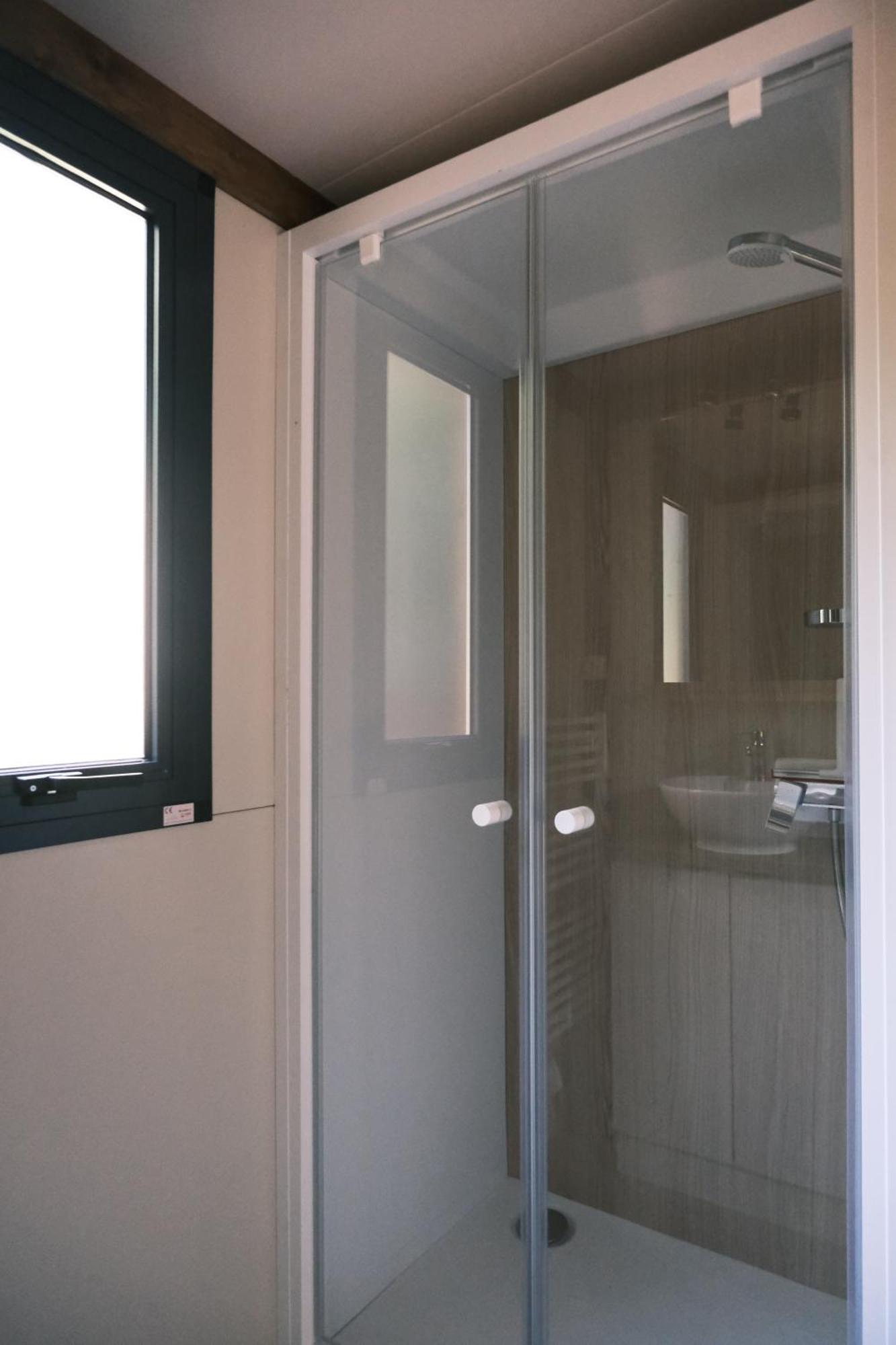 Lodge Avec Spa Privatif - Foret Et Lac Liginiac ภายนอก รูปภาพ